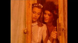 Gigászi keblű csajok könyörtelenül cidázzák és lovagolják a vastag farkakat retro válogatásban